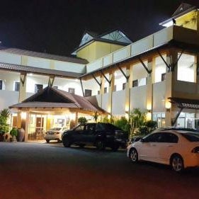 Teluk Lipat Seaview Inn Thumbnail