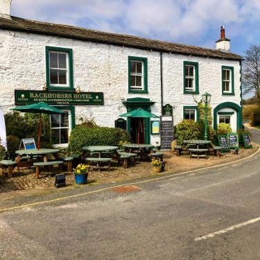 The Racehorses Hotel