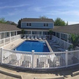 Boardwalk Beach Inn Thumbnail