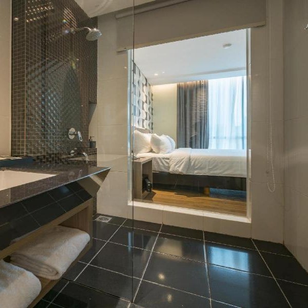 Luminor Hotel Pecenongan by WH Thumbnail