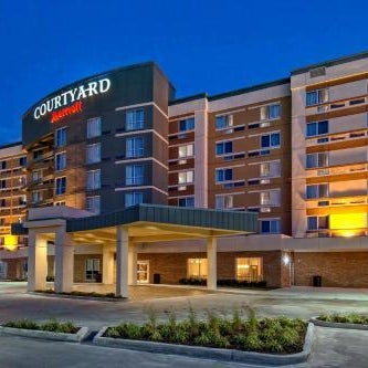 Courtyard by Marriott Westbury Long Island Thumbnail