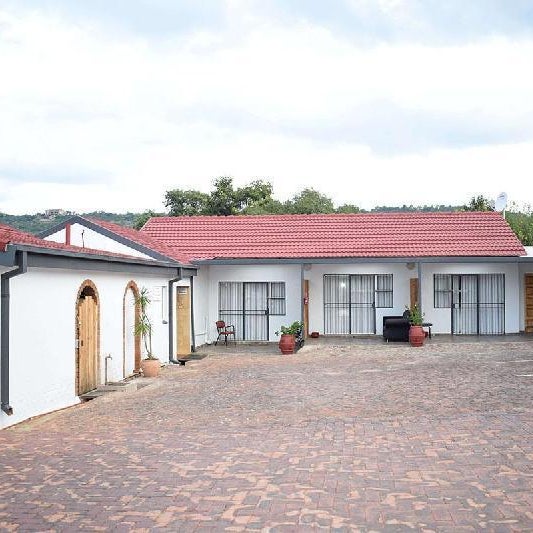 Oppi Hoek Guest House Thumbnail