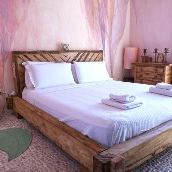Boutique Hostal La Curandera de Salinas Thumbnail