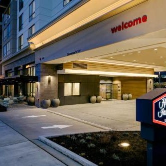 Hampton Inn & Suites by Hilton Seattle/Northgate Thumbnail