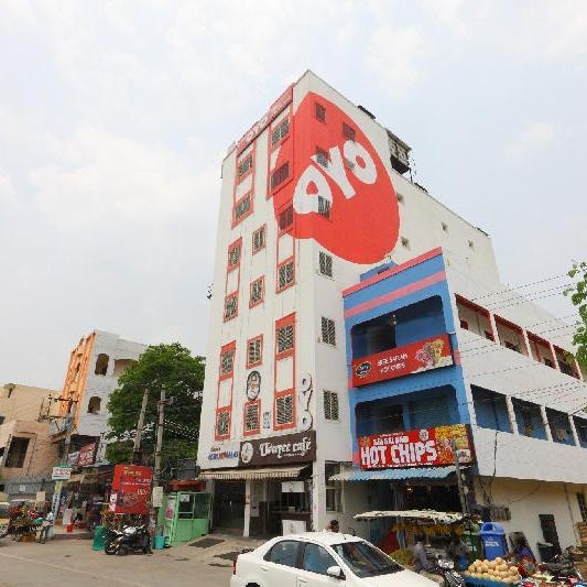 OYO Hotel O Karakambadi Near Alipiri Formerly BVN Grand