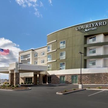 Courtyard by Marriott Schenectady at Mohawk Harbor Thumbnail