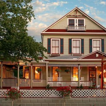Cedar House Inn Thumbnail