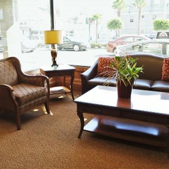 Cow Hollow Inn and Suites Thumbnail