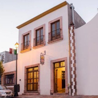 Cinco de Mayo Hotel Thumbnail