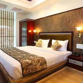Hotel Tigers Roare