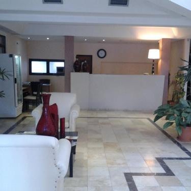 Lazaro hotel