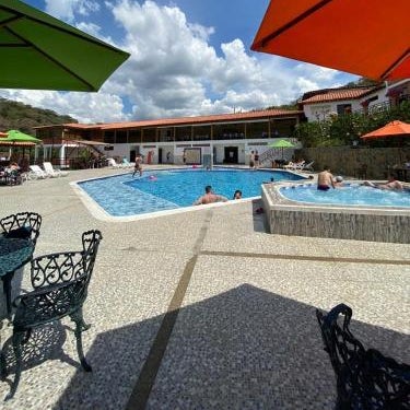 Hotel La Montaña San Gil