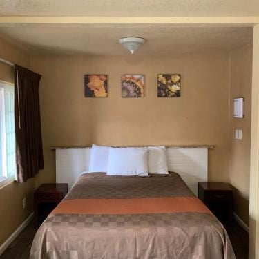 SunLight Motel Long Beach Thumbnail