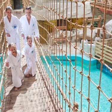 Aqua Center Apartments Thumbnail