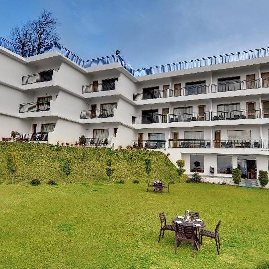 Ekant Retreat
