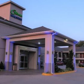 Catoosa Inn & Suites Thumbnail