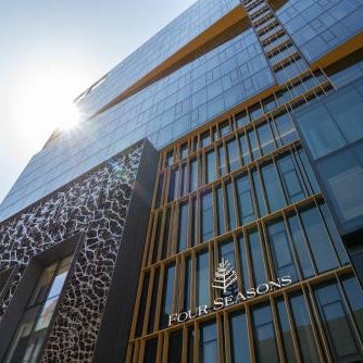 Four Seasons Hotel Montreal Thumbnail