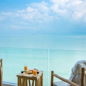 Riviera Beach Hotel Thumbnail