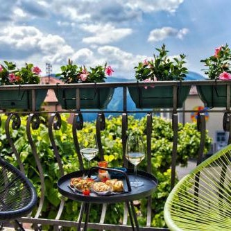 Salotto Brè - Bed & Breakfast charming rooms Thumbnail