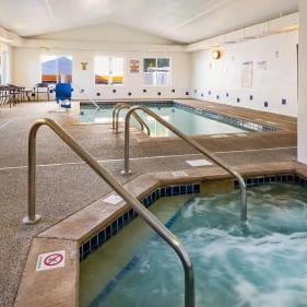 Spark by Hilton Eden Prairie