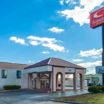 Econo Lodge Inn & Suite Clarksville Thumbnail