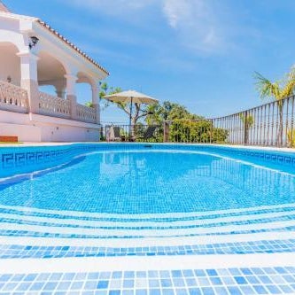 Cubo's Villa Esmeralda