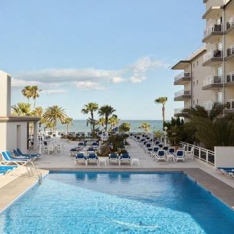 Hotel Las Arenas, Affiliated by Melia