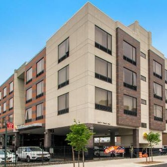 Comfort Inn & Suites near Stadium Thumbnail