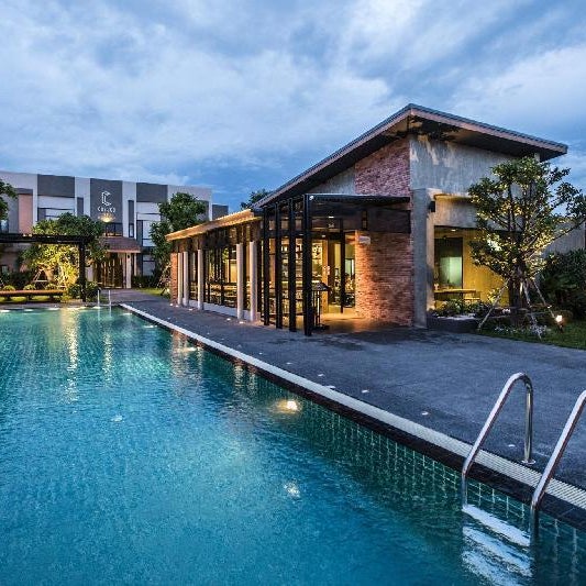 Cresco Hotel - Buriram