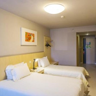 Light Hotel Tai'an Tianwai Village Longtan Road