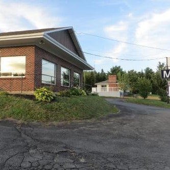Fundy Line Motel Thumbnail