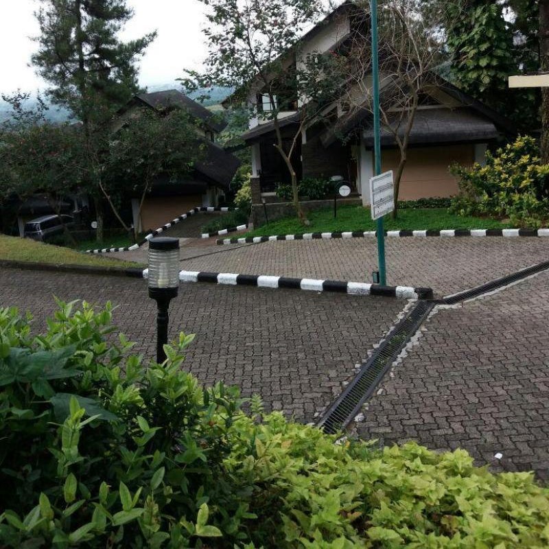 Gunung Geulis Cottages managed by Royal Tulip