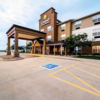 Comfort Inn And Suites Thumbnail