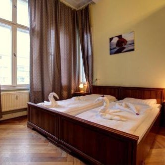 Hotel Pension Bernstein am Kurfürstendamm Thumbnail