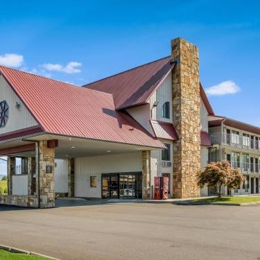 Red Roof Inn Dandridge Thumbnail