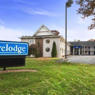 Travelodge by Wyndham Traverse City MI  Thumbnail