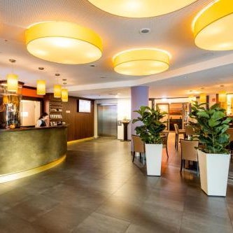 Stadthotel am Romerturm