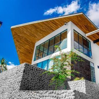 Puro Surf Hotel & Performance Academy Thumbnail