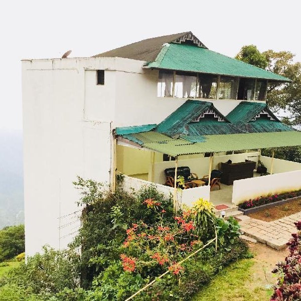 THE CLIFF RESORT