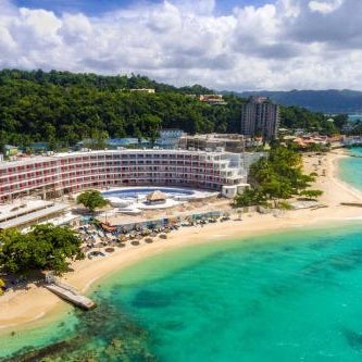 Grand Decameron Cornwall Beach, A Trademark All Inclusive Thumbnail