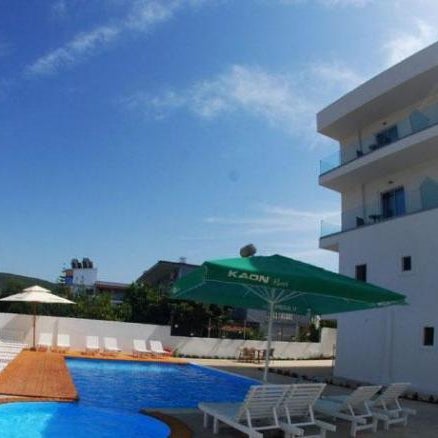 Kuburi Hotel Thumbnail