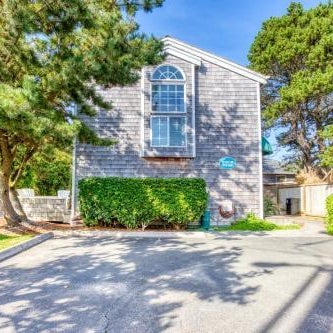 Beaches Inn Townhomes Thumbnail