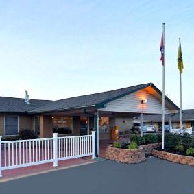 M-Star Hotel Searcy Thumbnail