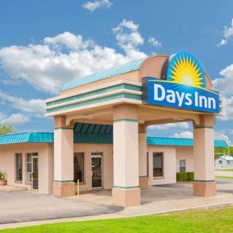 Days Inn by Wyndham Okemah Thumbnail