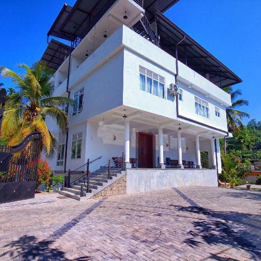 lavenro hotel & resort
