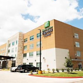 Holiday Inn Express & Suites Houston SW - Sharpstown By IHG Thumbnail