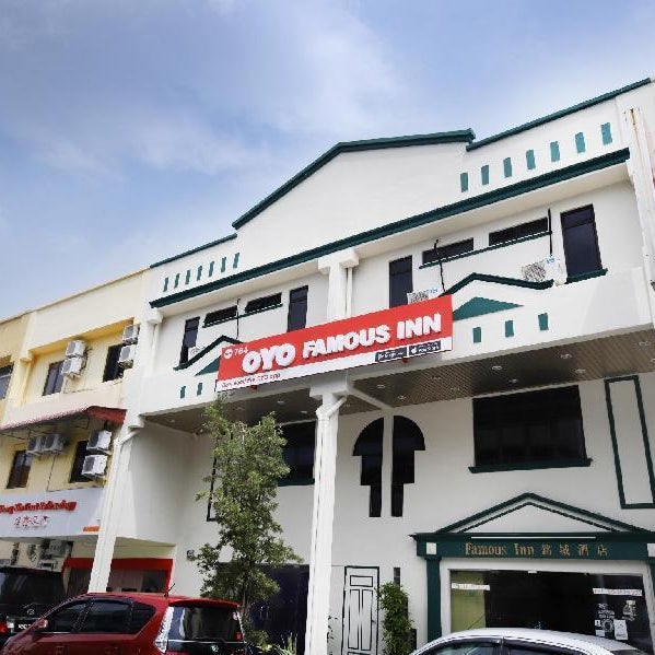 OYO 764 Hotel Famous Inn Thumbnail