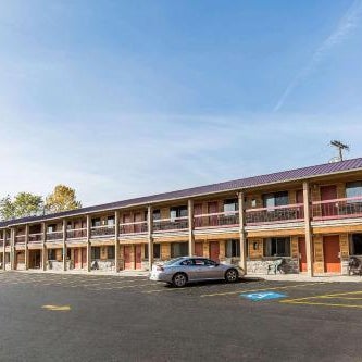 Econo Lodge Inn & Suites Kalispell - Glacier National Park Gateway Thumbnail