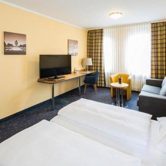 Central Hotel Thumbnail