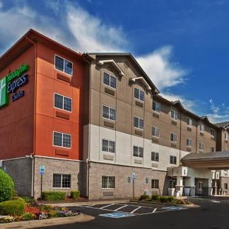 Holiday Inn Express Hotel and Suites Jenks By IHG